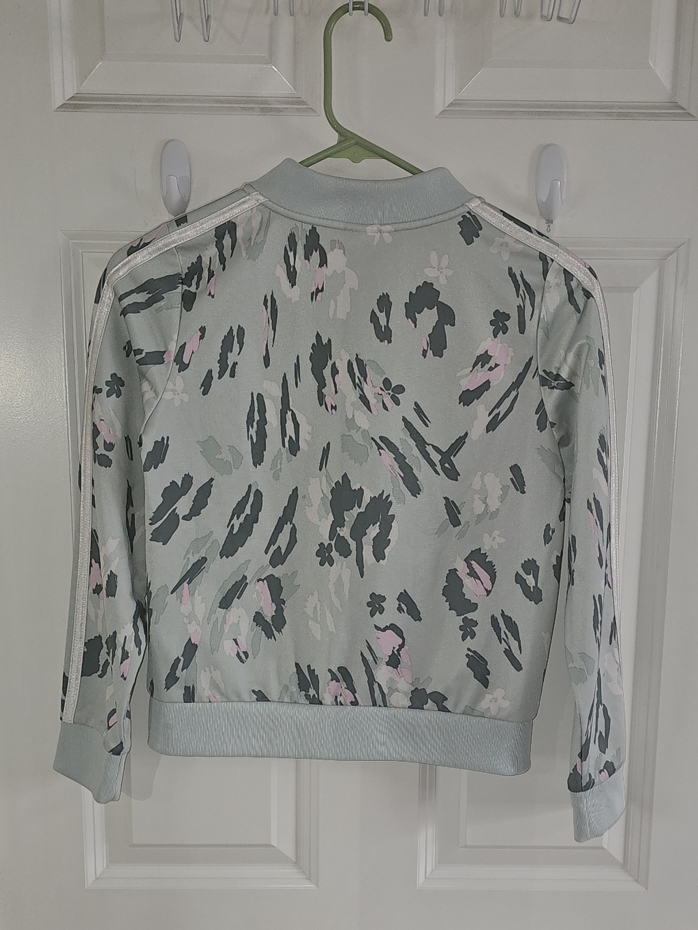 Girls Adidas Leopard Print Jacket M Light Green Pink Zip up - Picture 6 of 7